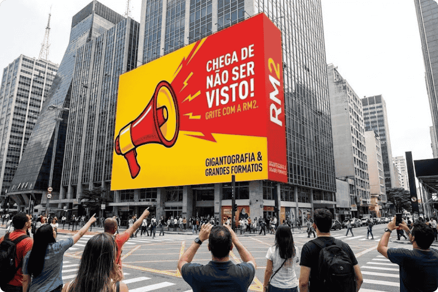 Cansado de não ser visto? Dê um grito com um banner gigante