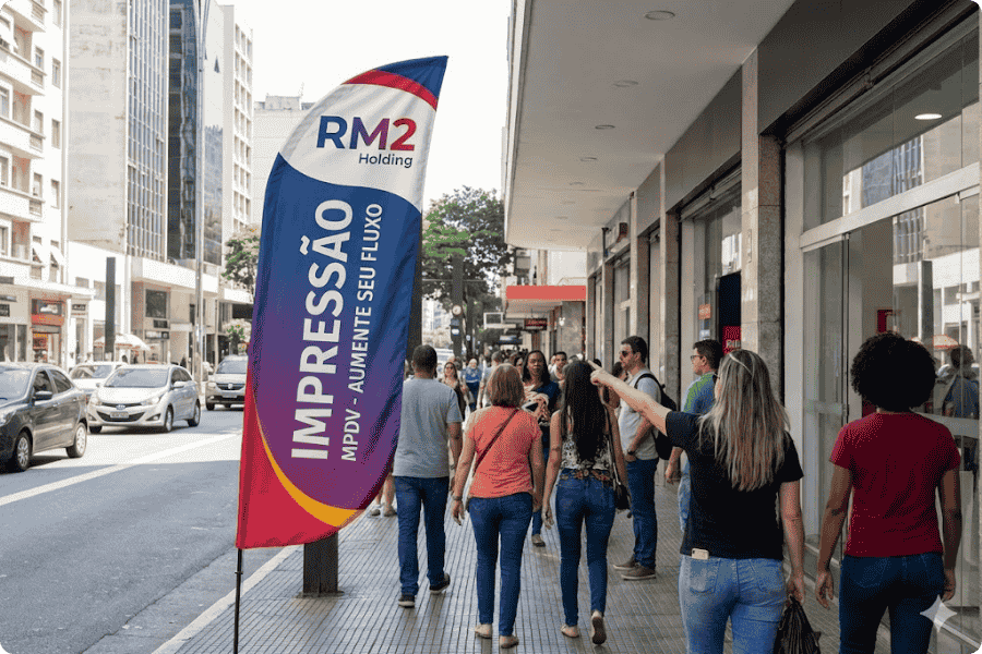 Um wind banner na calçada realmente aumenta o fluxo de pessoas?