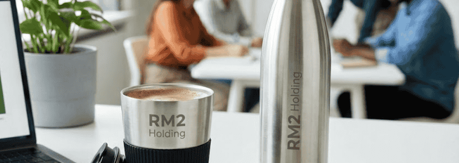 Copos e Garrafas: A tendência dos itens reutilizáveis no ambiente corporativo