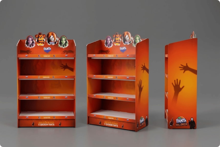 Display de chão Fanta